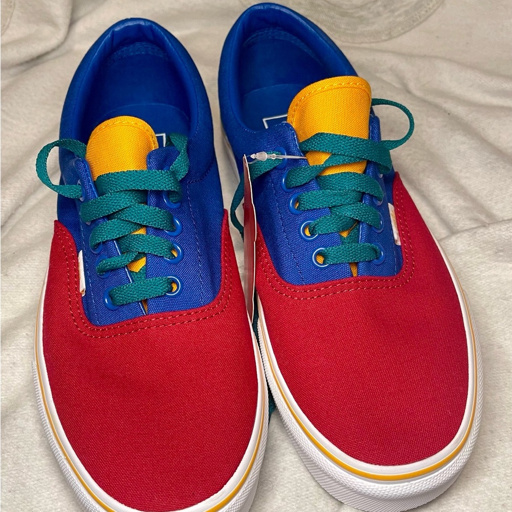 NWT Retro Colorblock VANZ size 9